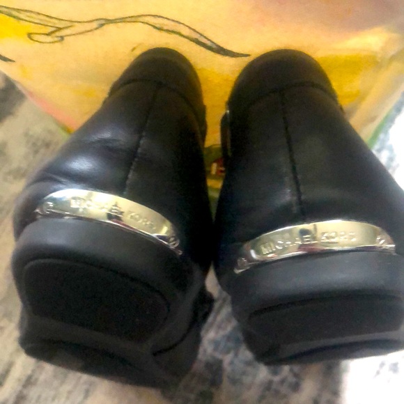 Authentic Michael Kors Slip On Business Shoes Size 8.5 women’s black - Picture 4 of 11